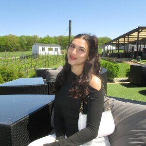 Meet your Posher, Georgina